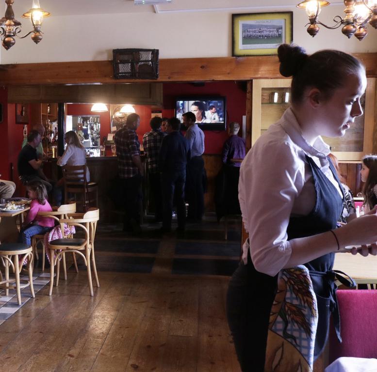 The Seaview Tavern Ballygorman Ngoại thất bức ảnh
